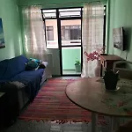 Com Piscina E Bem Localizado