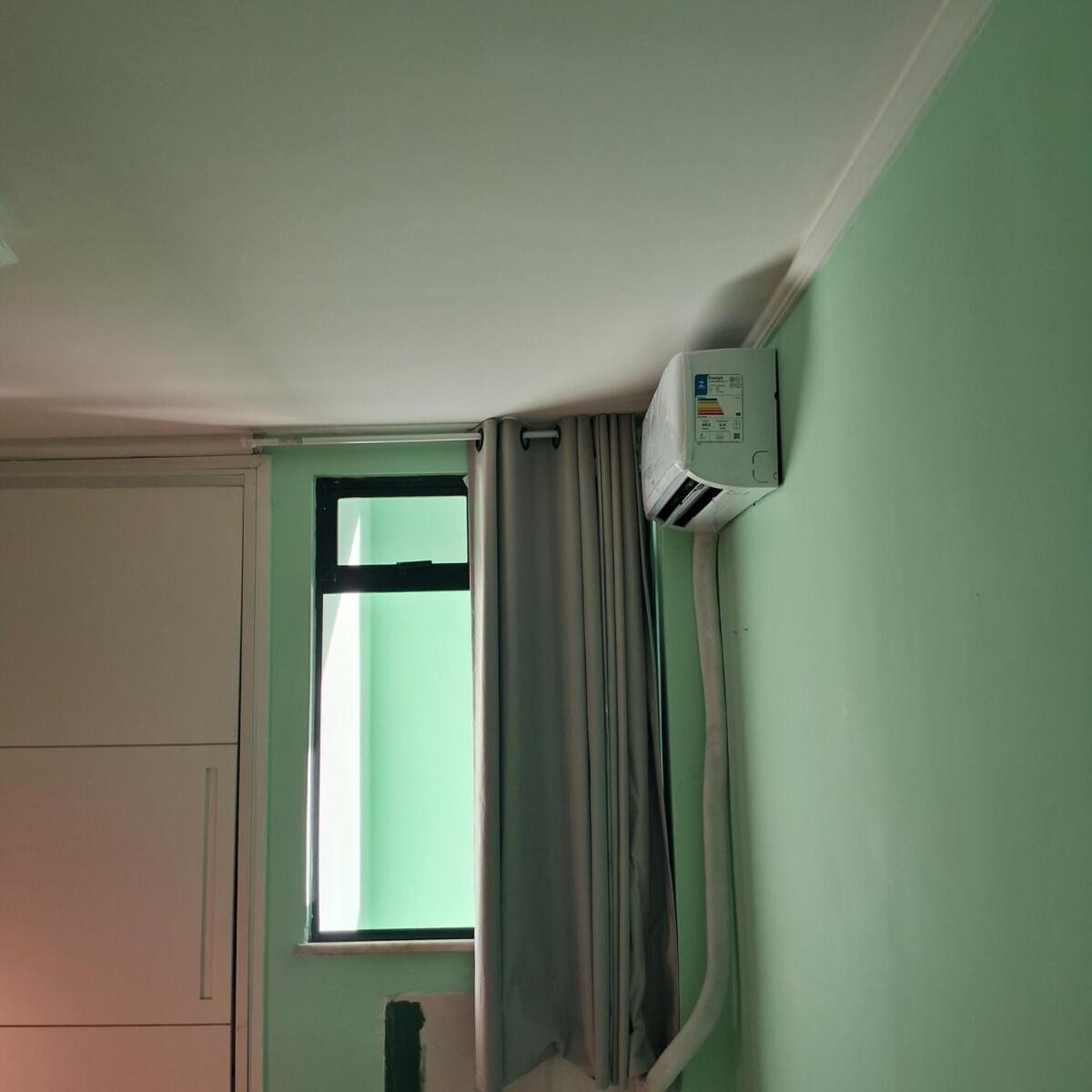 Apartamento Com Piscina E Bem Localizado