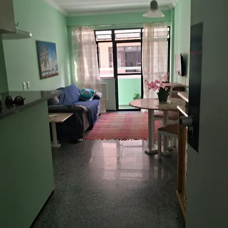 Com Piscina E Bem Localizado * Fortaleza (Ceara)